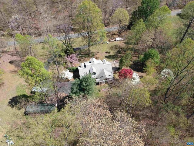 689 MUTTON HOLLOW RD, Stanardsville, VA 22973