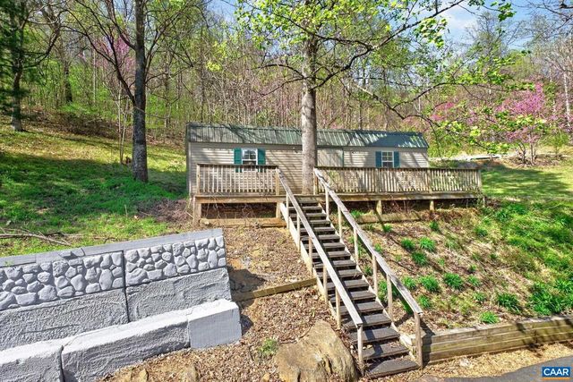 689 MUTTON HOLLOW RD, Stanardsville, VA 22973