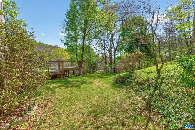 689 MUTTON HOLLOW RD, Stanardsville, VA 22973