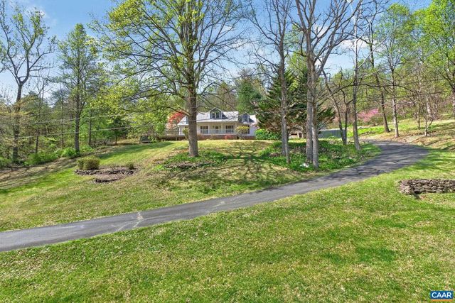 689 MUTTON HOLLOW RD, Stanardsville, VA 22973