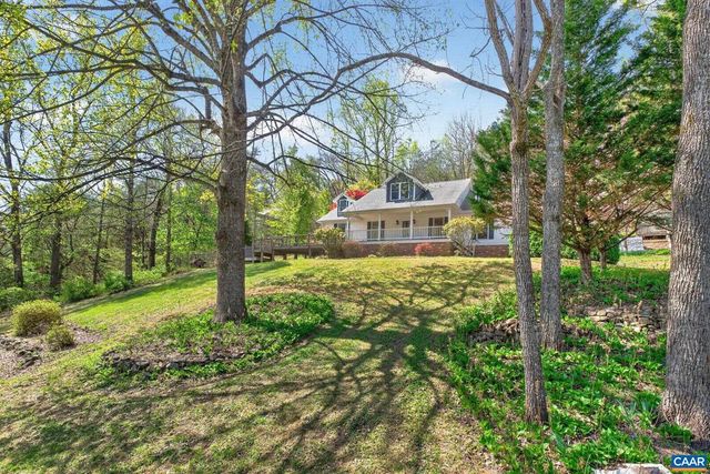 689 MUTTON HOLLOW RD, Stanardsville, VA 22973