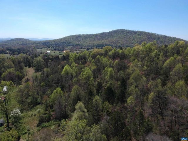 689 MUTTON HOLLOW RD, Stanardsville, VA 22973