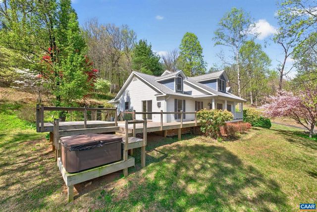 689 MUTTON HOLLOW RD, Stanardsville, VA 22973