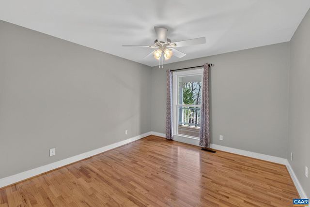 689 MUTTON HOLLOW RD, Stanardsville, VA 22973
