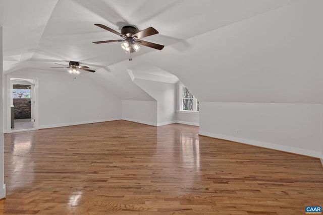 689 MUTTON HOLLOW RD, Stanardsville, VA 22973