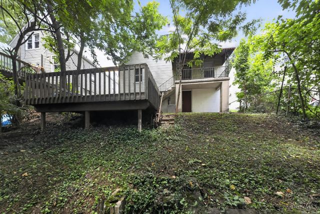 1911 Ashbrook Drive, Cincinnati, OH 45238