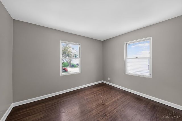 1911 Ashbrook Drive, Cincinnati, OH 45238