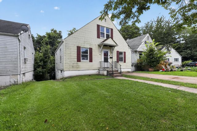 1911 Ashbrook Drive, Cincinnati, OH 45238