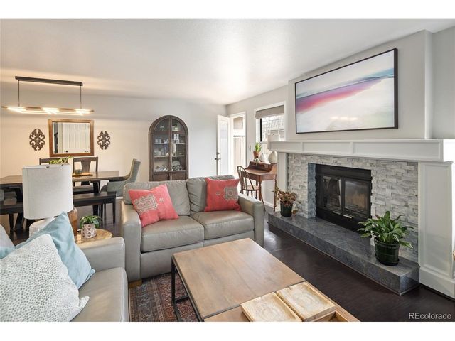 6836 E Briarwood Dr, Centennial, CO 80112