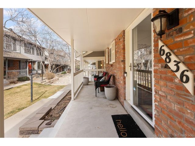 6836 E Briarwood Dr, Centennial, CO 80112