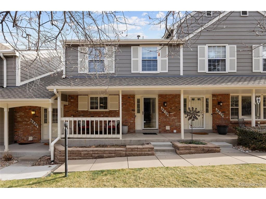 6836 E Briarwood Dr, Centennial, CO 80112