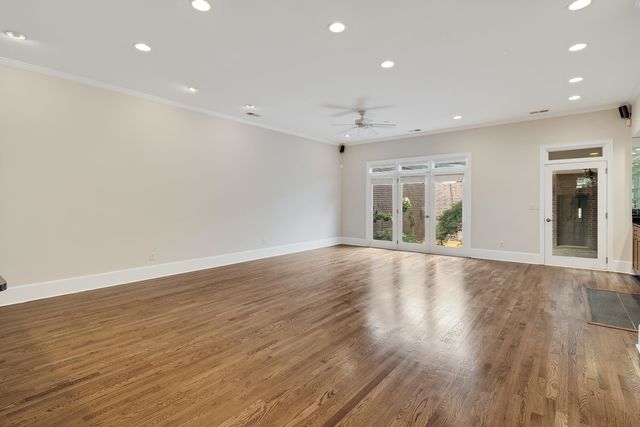 579 S FRONT ST, Memphis, TN 38103