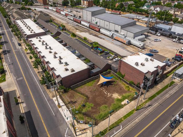 579 S FRONT ST, Memphis, TN 38103