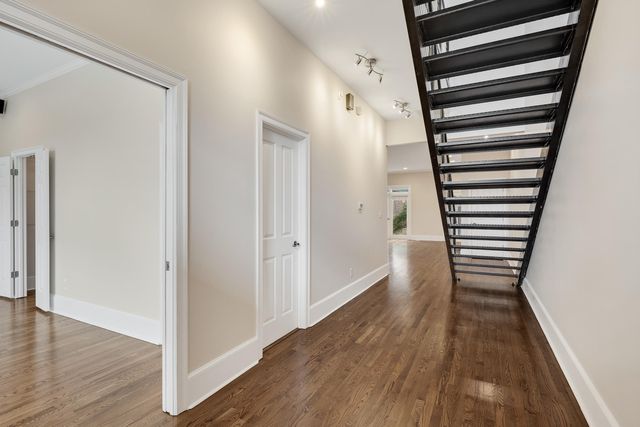 579 S FRONT ST, Memphis, TN 38103
