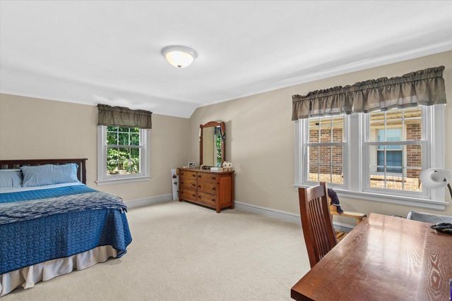 2504 N 90th STREET, Wauwatosa, WI 53226