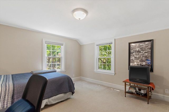 2504 N 90th STREET, Wauwatosa, WI 53226