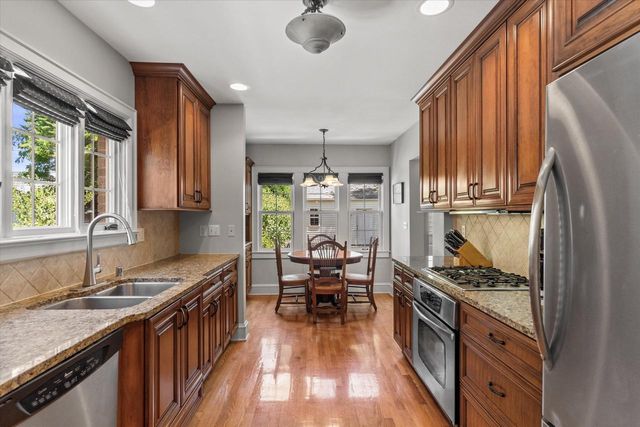 2504 N 90th STREET, Wauwatosa, WI 53226