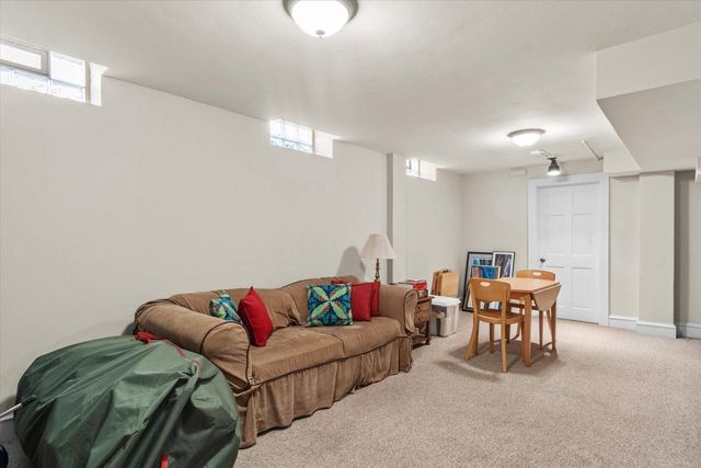 2504 N 90th STREET, Wauwatosa, WI 53226