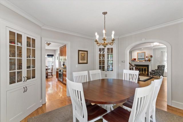 2504 N 90th STREET, Wauwatosa, WI 53226