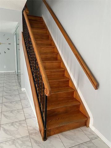 802 NE 26th Ave 802, Hallandale Beach, FL 33009