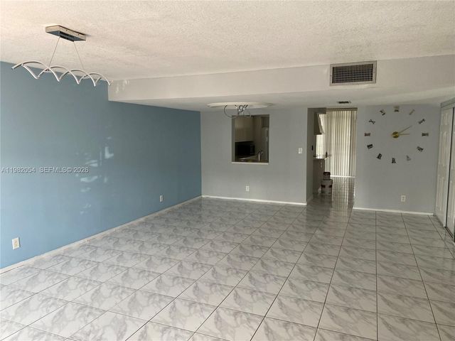 802 NE 26th Ave 802, Hallandale Beach, FL 33009