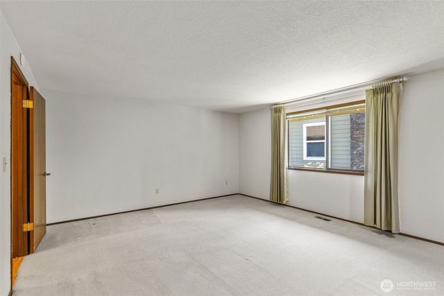 15623 22nd Court SE, Mill Creek, WA 98012