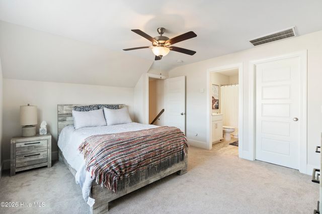 66 Lemongrass Court, Hampstead, NC 28443