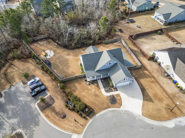 66 Lemongrass Court, Hampstead, NC 28443