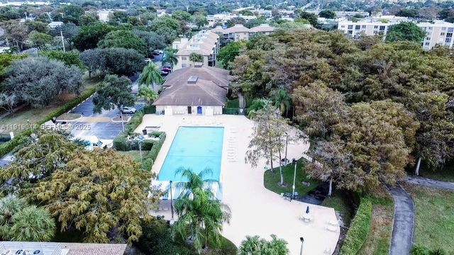 7900 NW 50th St 304, Lauderhill, FL 33351