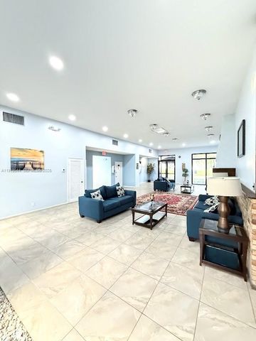 7900 NW 50th St 304, Lauderhill, FL 33351