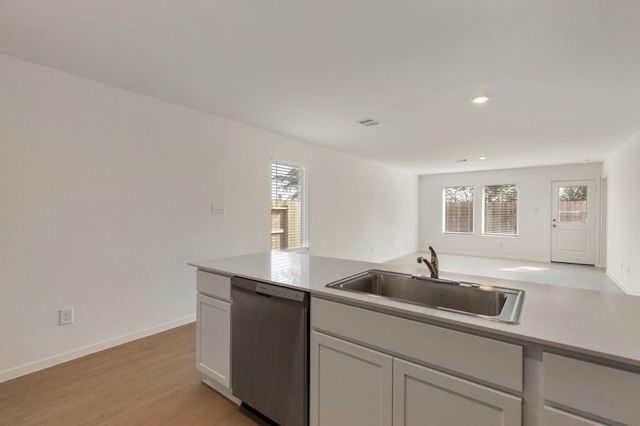 490 Southern Magnolia Way, Magnolia, TX 77354