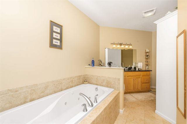 3633 Old Savannah Drive, Kalamazoo, MI 49009