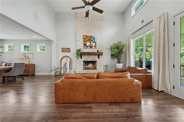 4005 Rocky Creek Trail, Loganville, GA 30052