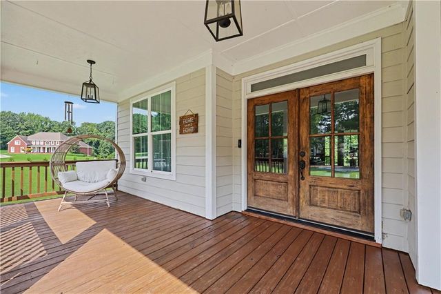 4005 Rocky Creek Trail, Loganville, GA 30052