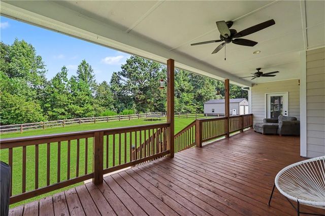 4005 Rocky Creek Trail, Loganville, GA 30052