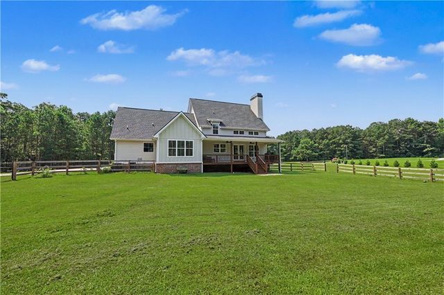 4005 Rocky Creek Trail, Loganville, GA 30052