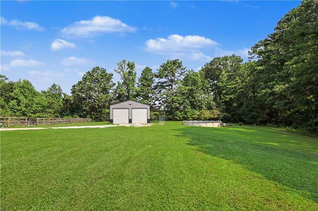 4005 Rocky Creek Trail, Loganville, GA 30052