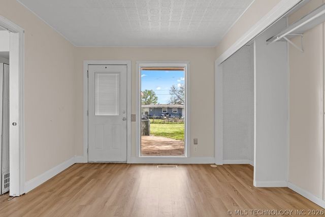 402 Lahoma, Bartlesville, OK 74003