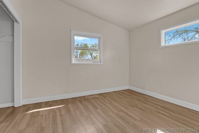 402 Lahoma, Bartlesville, OK 74003