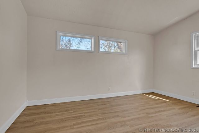 402 Lahoma, Bartlesville, OK 74003