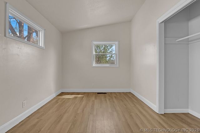 402 Lahoma, Bartlesville, OK 74003