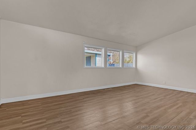 402 Lahoma, Bartlesville, OK 74003