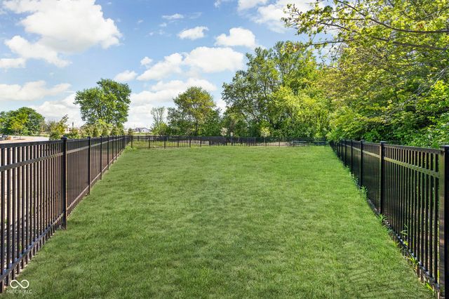 16927 Tractive Drive, Westfield, IN 46074