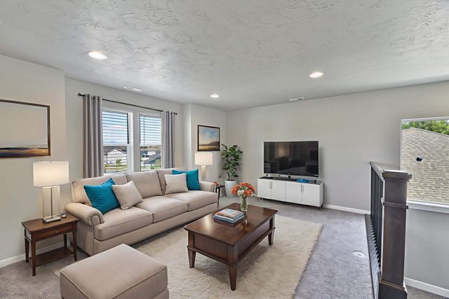 2648 S Fairmont Estates Dr, Greenacres, WA 99016
