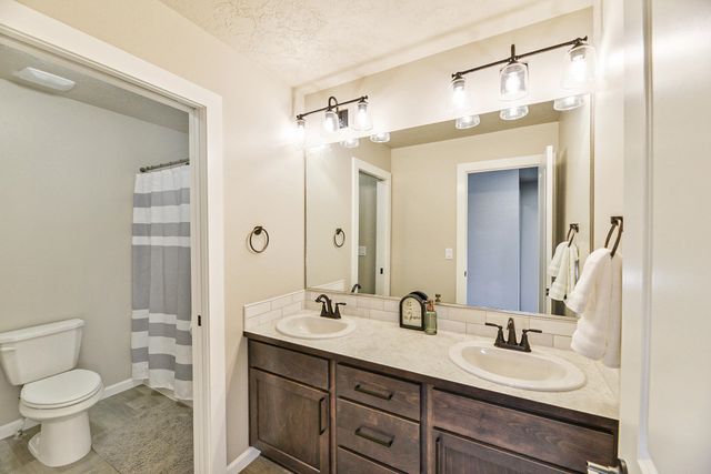 2648 S Fairmont Estates Dr, Greenacres, WA 99016