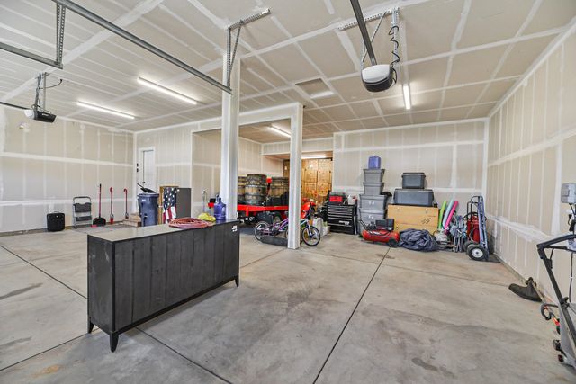 2648 S Fairmont Estates Dr, Greenacres, WA 99016