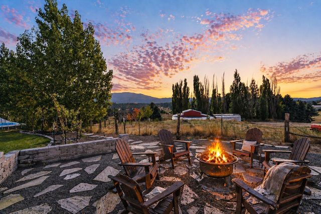 2648 S Fairmont Estates Dr, Greenacres, WA 99016