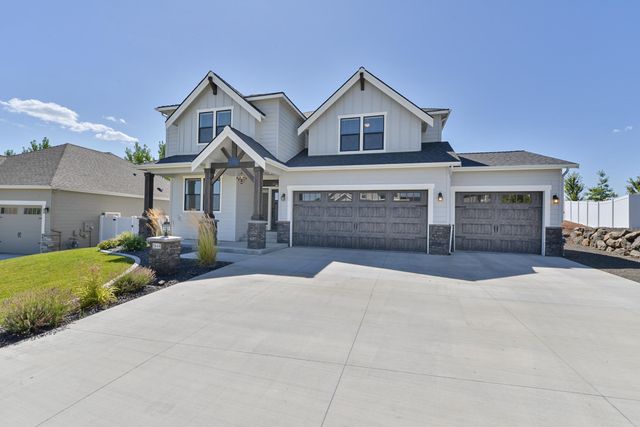 2648 S Fairmont Estates Dr, Greenacres, WA 99016