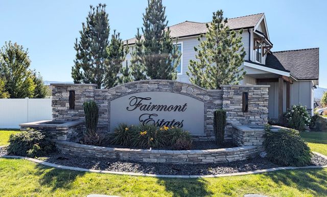 2648 S Fairmont Estates Dr, Greenacres, WA 99016