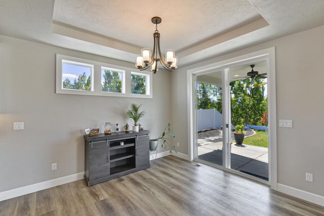 2648 S Fairmont Estates Dr, Greenacres, WA 99016